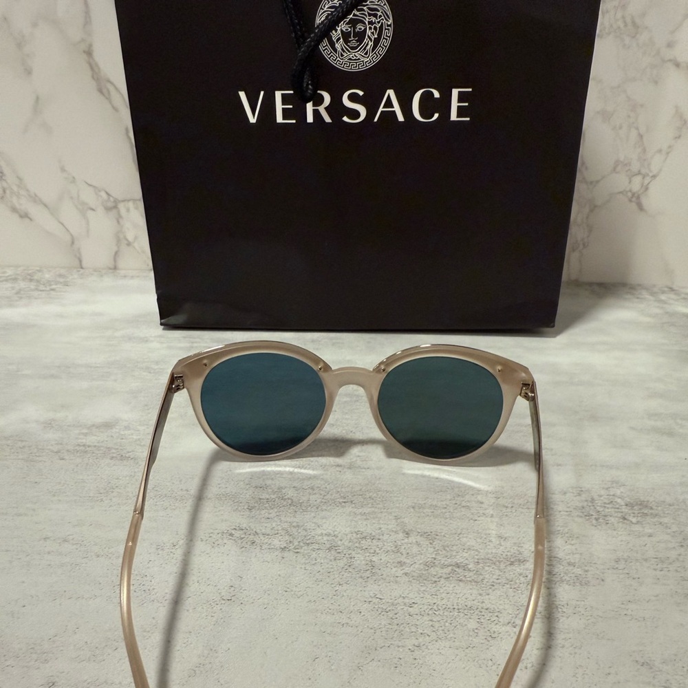 VERSACE ROSE GOLD SUNGLASSES - Picture 6 of 10
